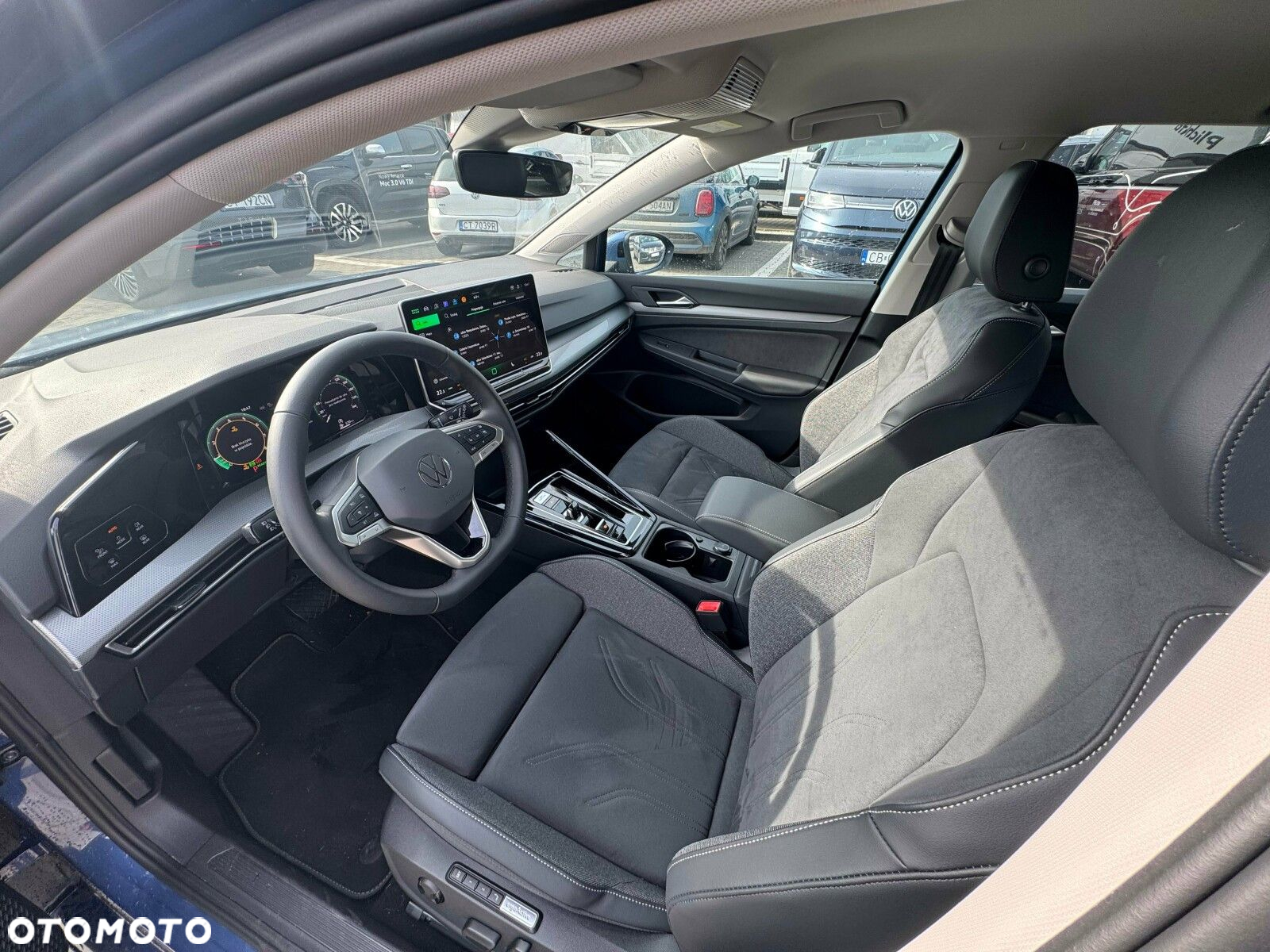 Volkswagen Golf - 18
