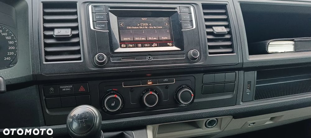 Volkswagen Transporter VW t6 2015 r long przebieg 111000 km Vivaro Trafic Vito klima navi tempomat dubel drzwi przesuwane - 34