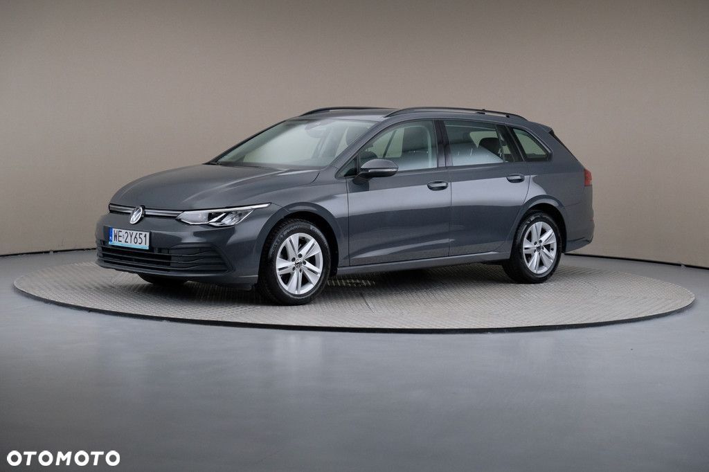 Volkswagen Golf - 1