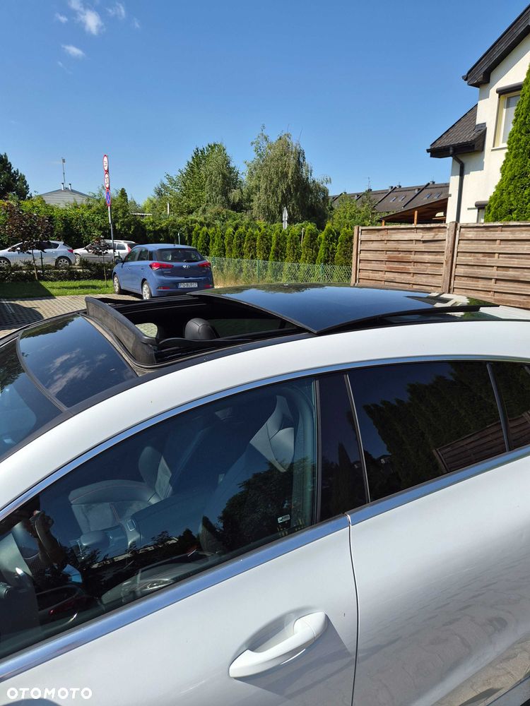 Mercedes-Benz CLA - 4