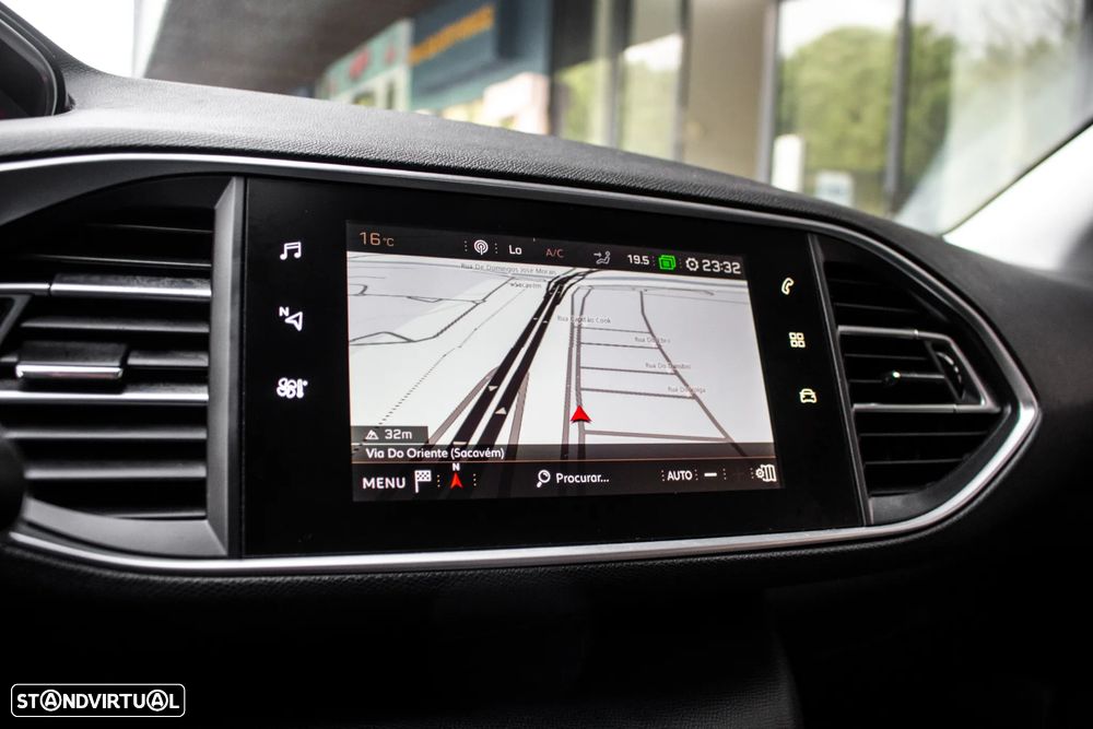 Peugeot 308 SW BlueHDi 100 Stop & Start Active - 32