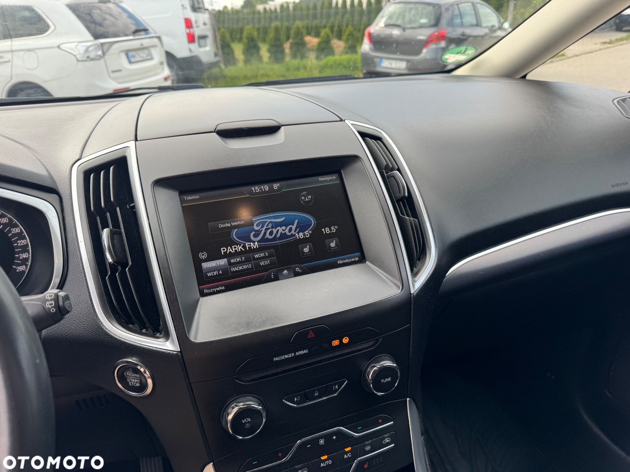 Ford Galaxy 2.0 TDCi Titanium - 24