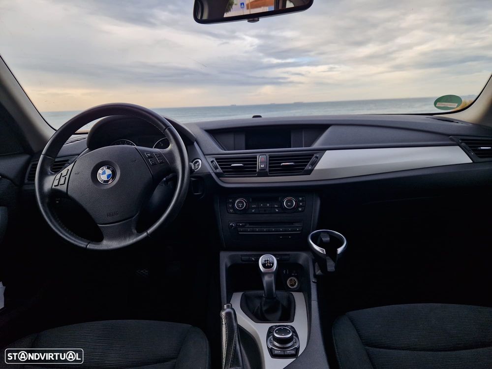 BMW X1 xDrive18d - 10