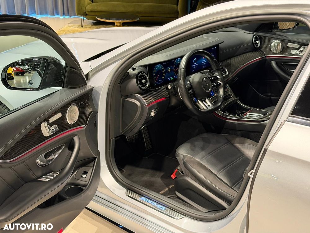 Mercedes-Benz E - 32