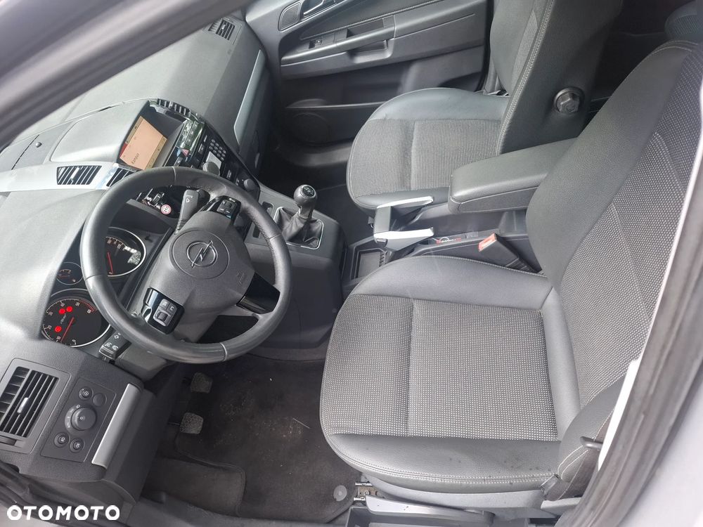 Opel Zafira 1.9 CDTI Cosmo - 10