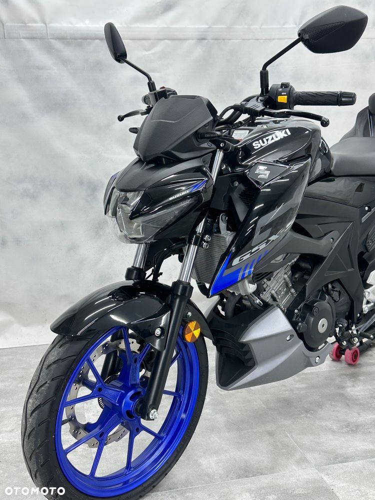 Suzuki GSX - 4