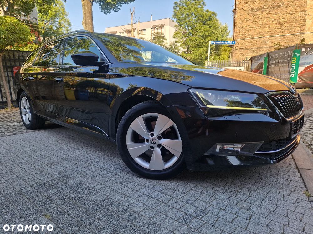 Skoda Superb Combi 1.6 TDI GreenLine - 2