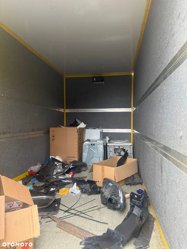 Mercedes-Benz Sprinter - 4