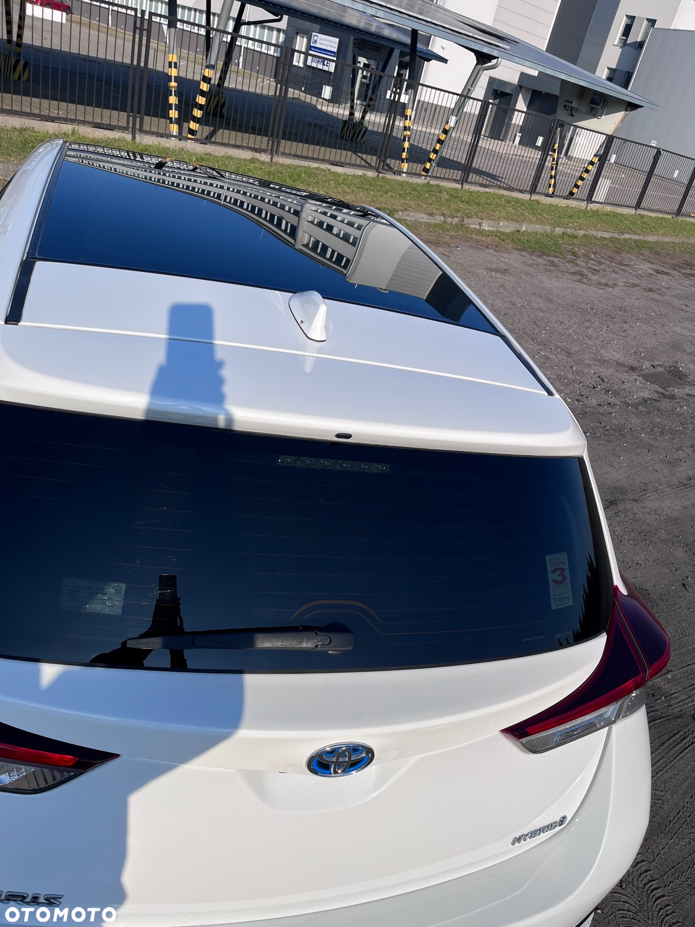 Toyota Auris Hybrid 135 Premium - 13