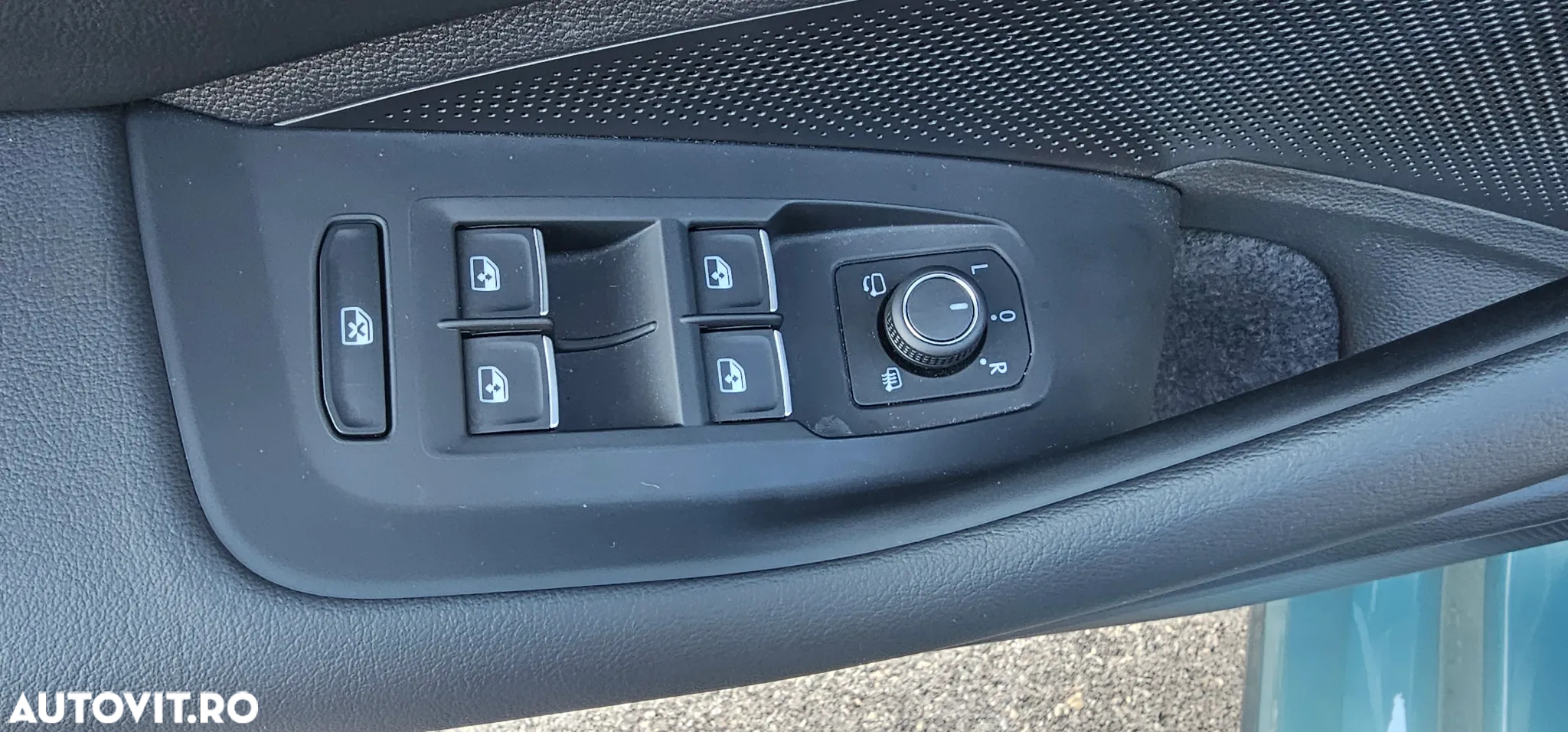 Volkswagen Passat Variant 1.5 eTSI DSG MHEV Business - 28