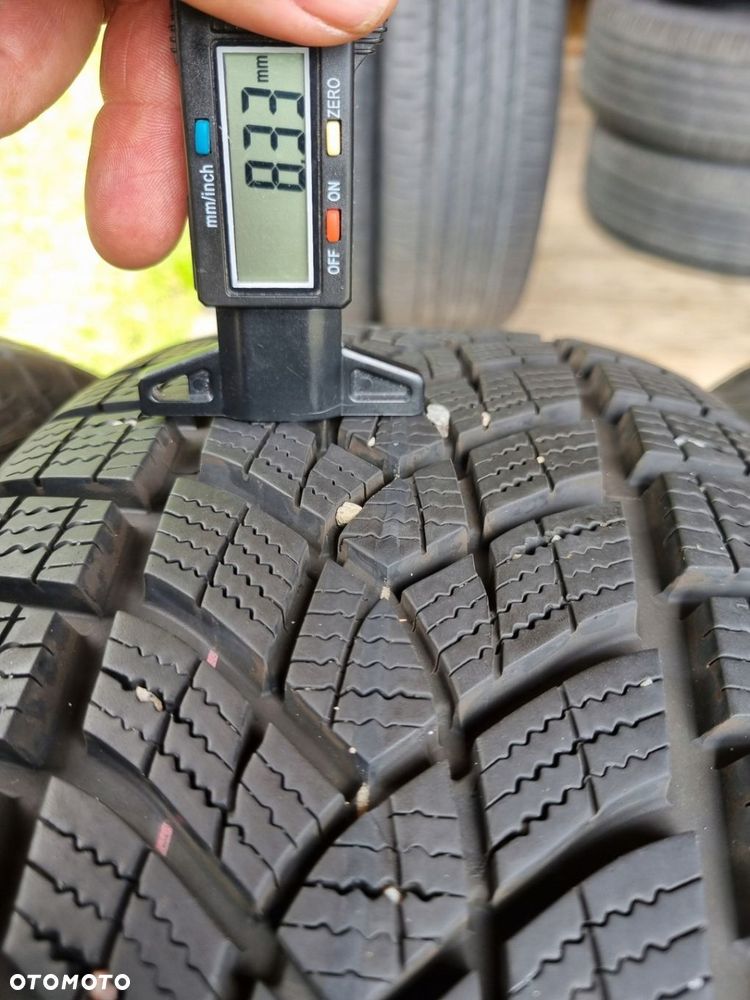 Opony Goodyear ULTRAGRIP PERFORMANCE  SUV 215/65R17 2023r,8.3/7,5 super - 7