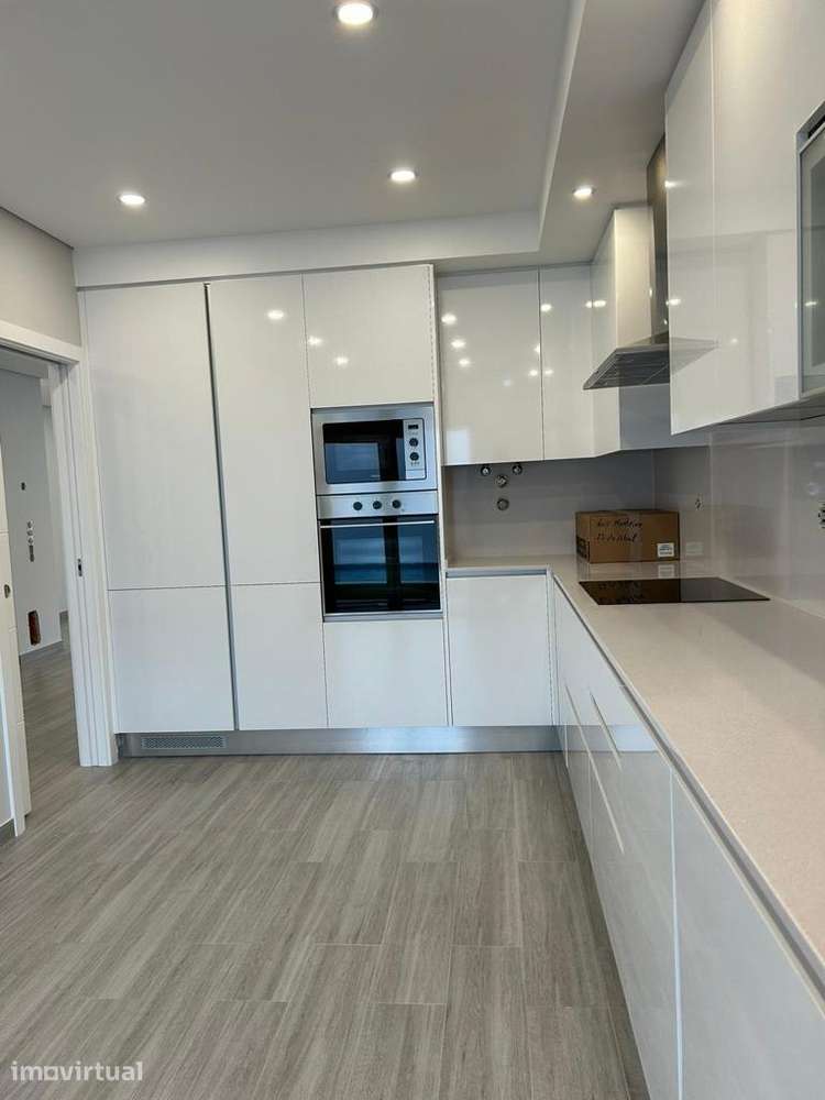 MORADIA T3 - Grande imagem: 2/12