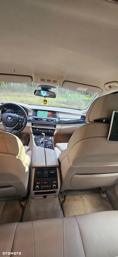 BMW Seria 5 528i xDrive Luxury Line - 22