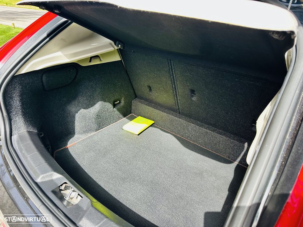Volvo V40 2.0 D2 Volvo Ocean Race - 26