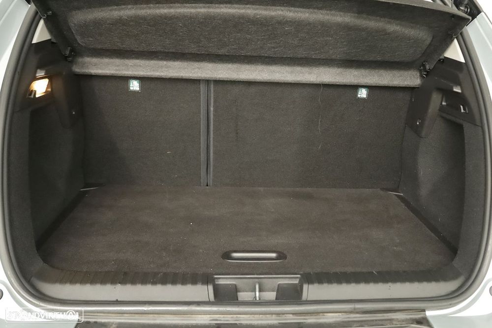 Renault Captur 1.0 TCe Techno Bi-Fuel - 25