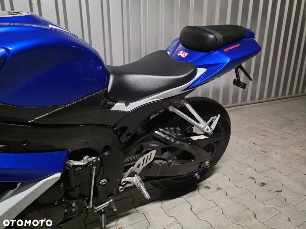 Suzuki GSX-R - 7