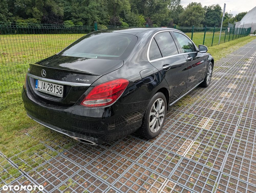 Mercedes-Benz Klasa C 300 7G-TRONIC - 4