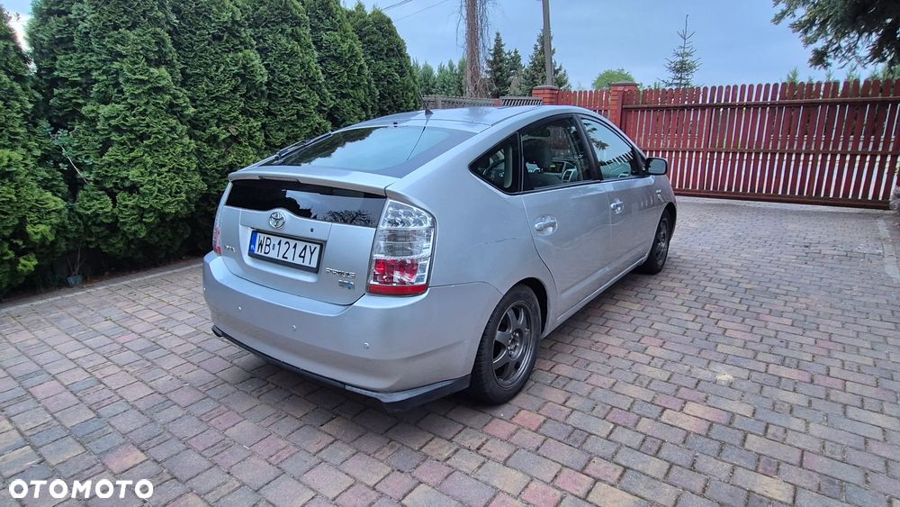 Toyota Prius 1.5 VVT-i Sol (nav) - 4