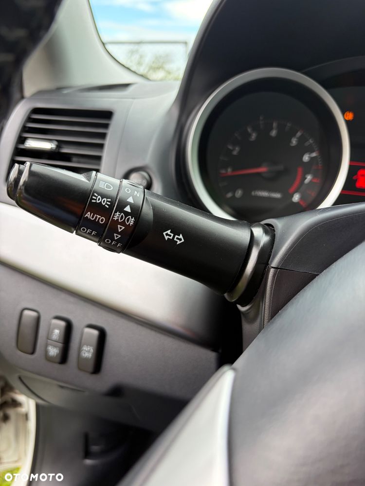Mitsubishi Lancer - 19