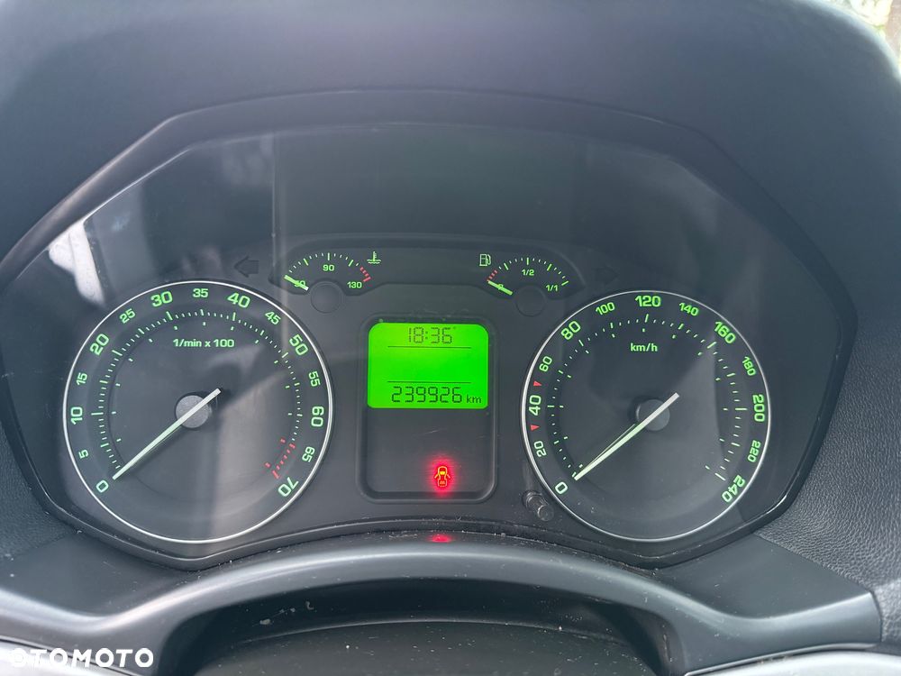 Skoda Octavia 1.6 Ambiente EU5 - 27