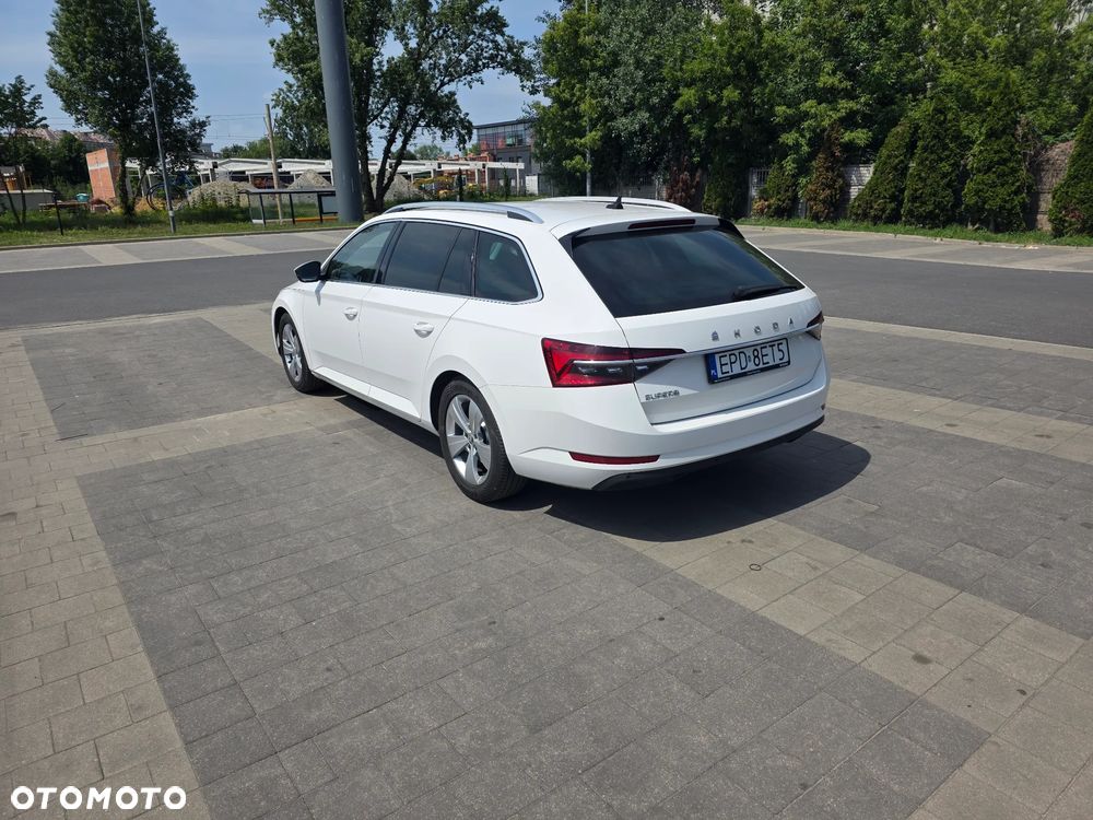 Skoda Superb 2.0 TDI SCR Style DSG - 5