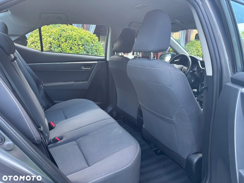 Toyota Corolla 1.6 Active - 19