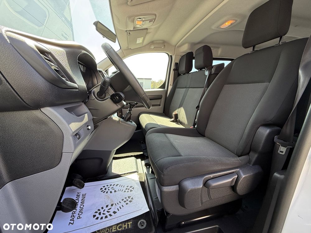 Opel Vivaro - 10