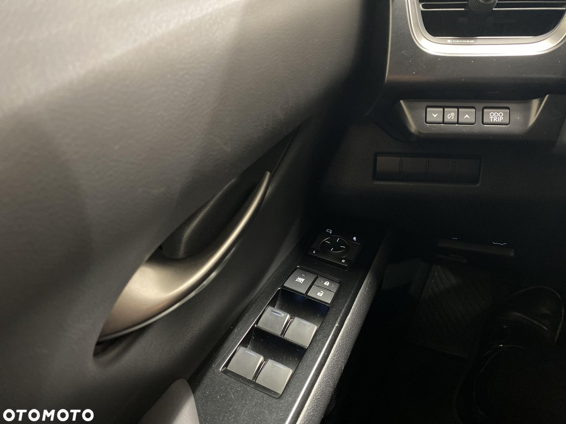 Lexus UX 250h GPF F Impression 2WD - 13