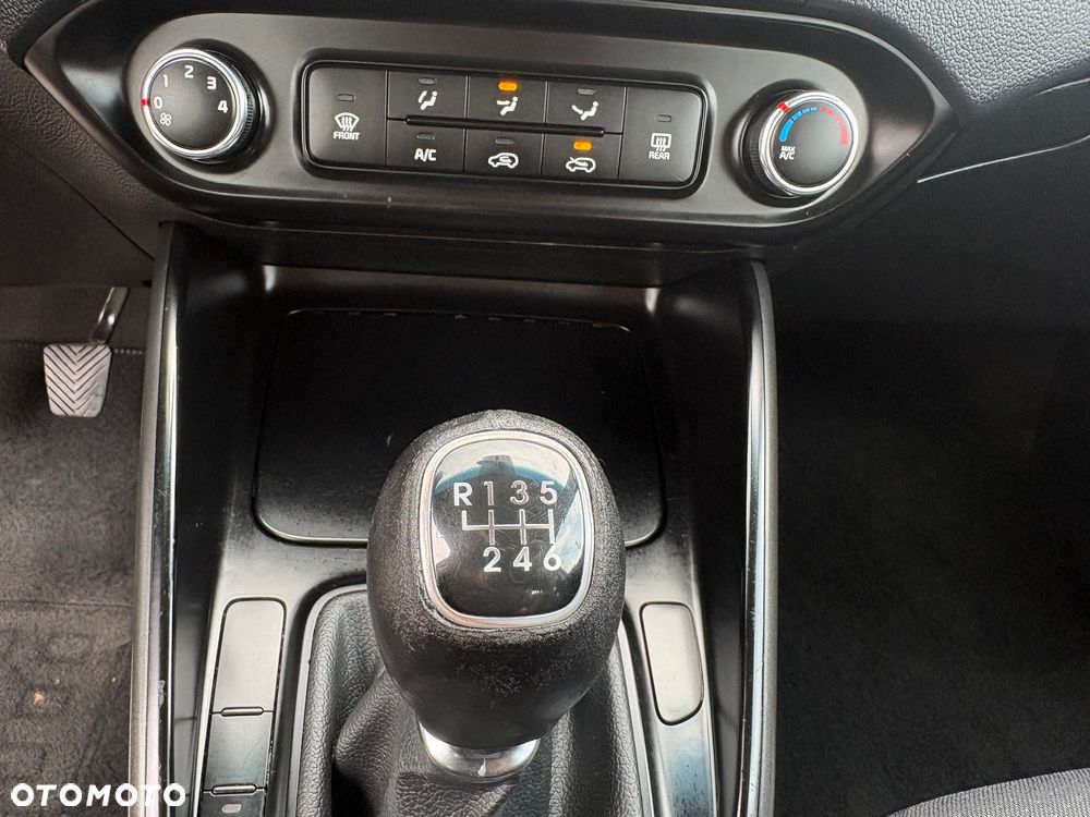 Kia Carens 1.7 CRDi Spirit - 35