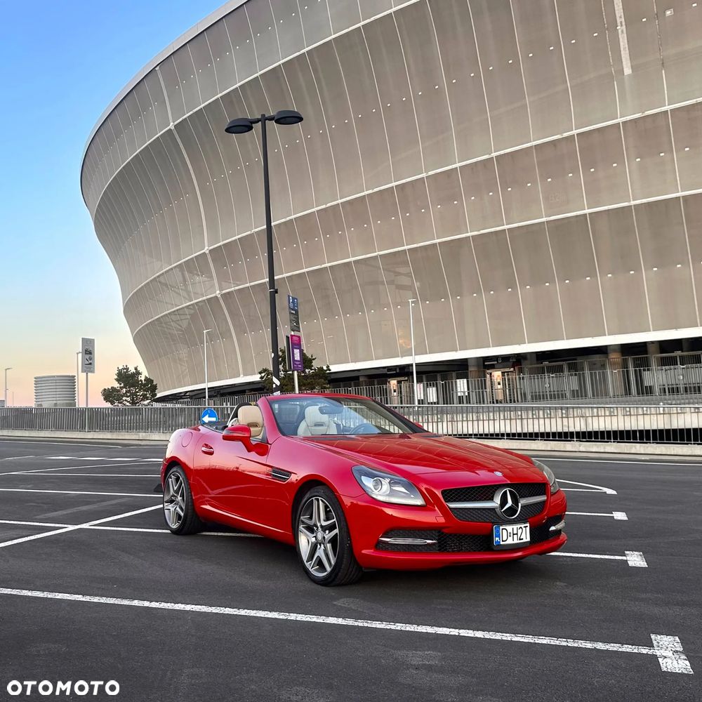 Mercedes-Benz SLK 250 (BlueEFFICIENCY) 7G-TRONIC - 3