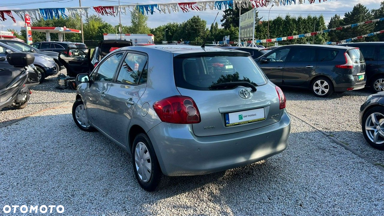 Toyota Auris - 8