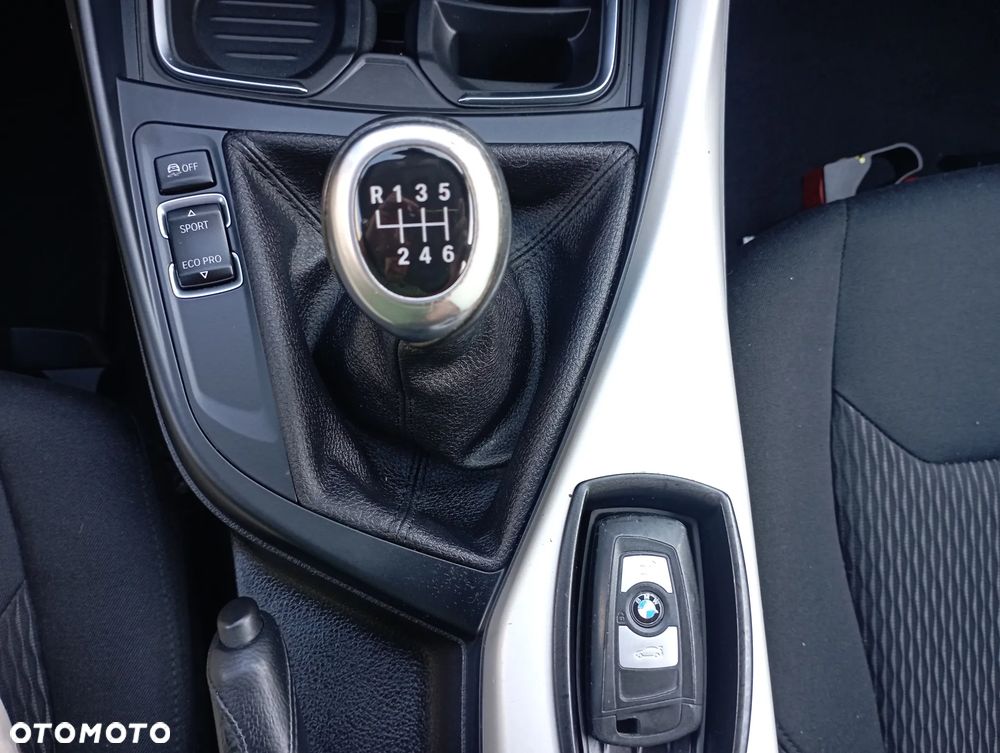BMW Seria 1 116i - 15