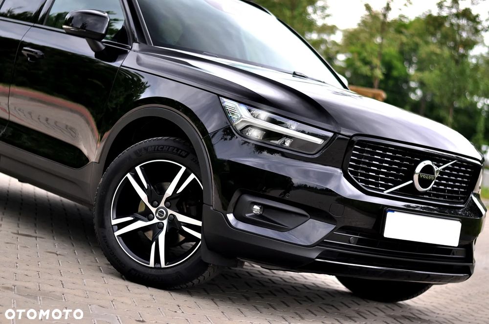 Volvo XC 40 T3 R-Design - 2