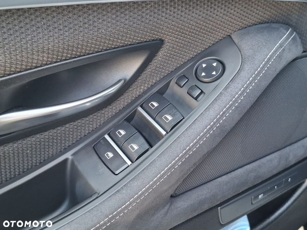 BMW Seria 5 M550d xDrive - 29