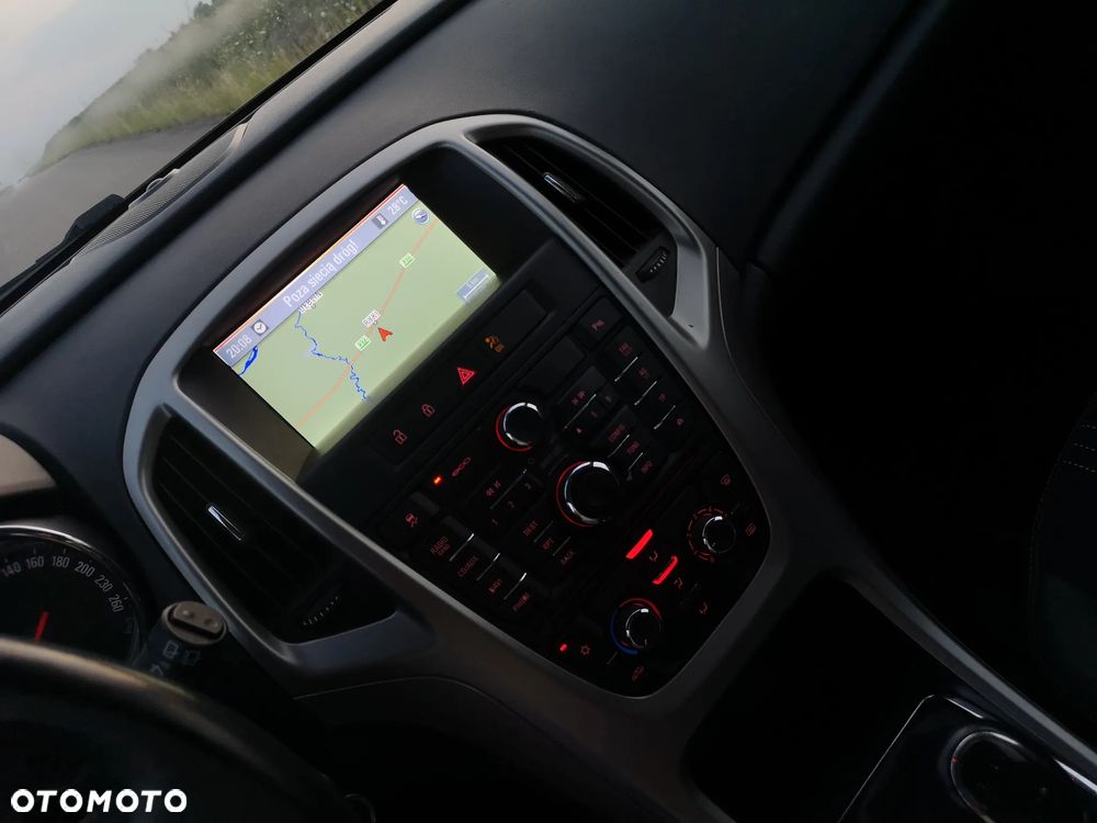 Opel Astra 1.4 Turbo - 36