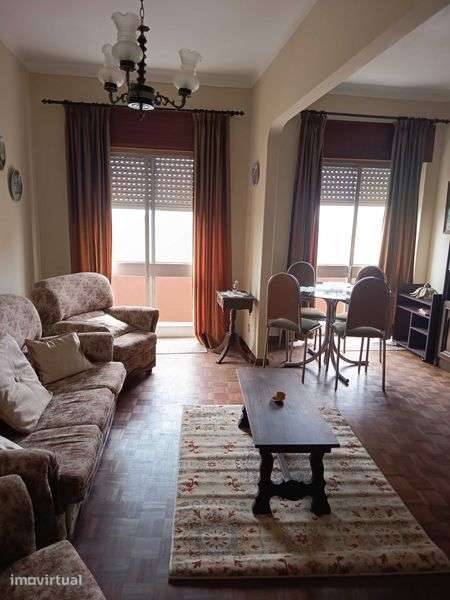 Arrenda-se Apartamento T2 Santarém - Grande imagem: 5/11
