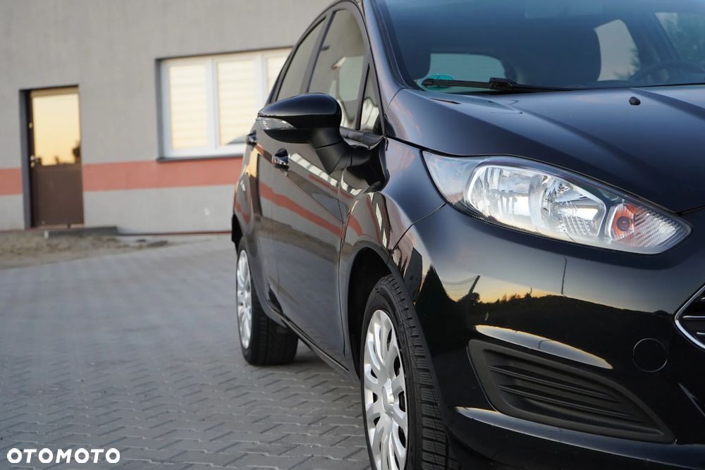 Ford Fiesta 1.25 Celebration - 9