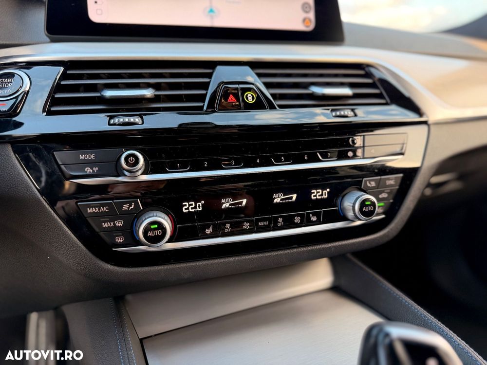 BMW Seria 5 530d xDrive AT - 16