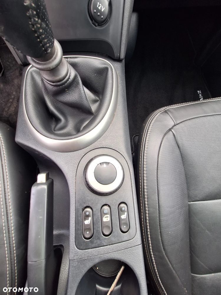 Nissan Qashqai 2.0 4 x 4 tekna - 14