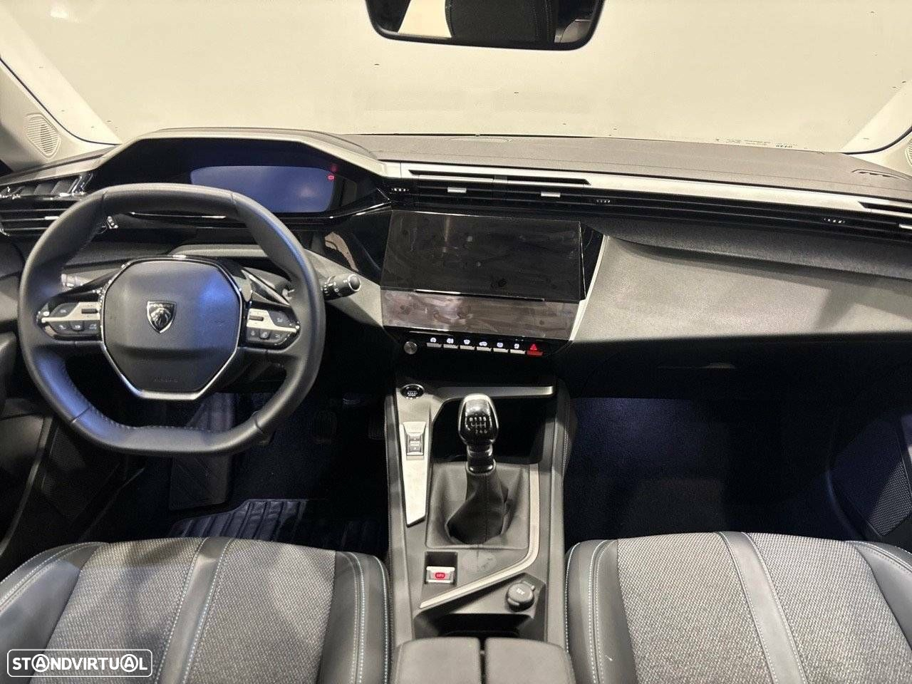 Peugeot 308 1.2 PureTech Allure - 8