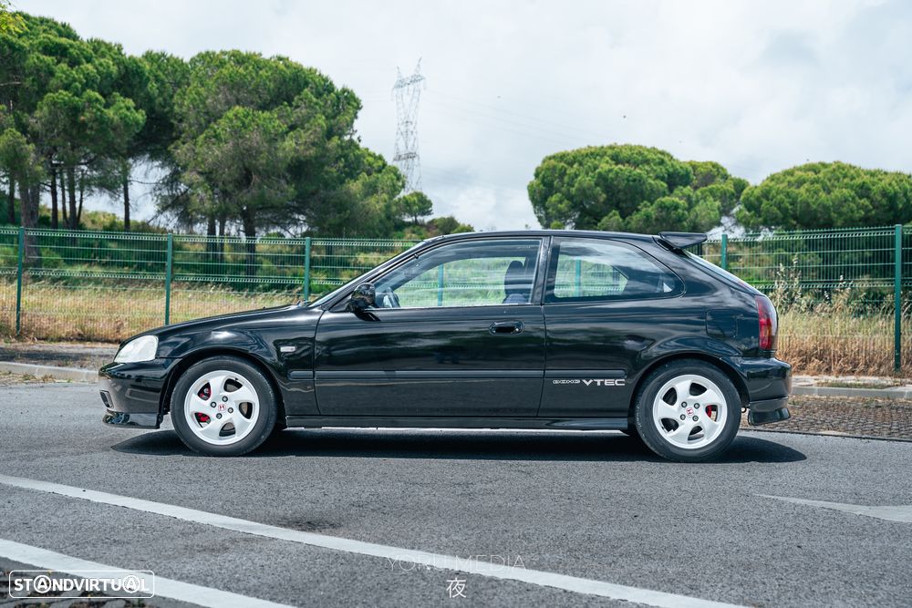 Honda Civic 1.6 VTi - 5