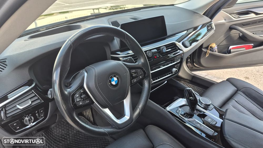 BMW 530 e iPerformance Line Sport - 2