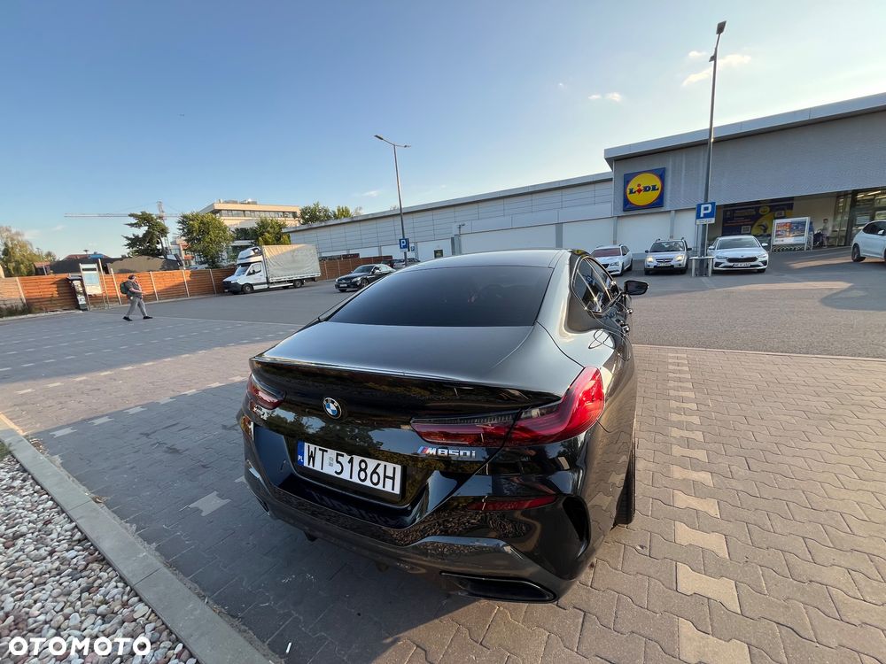 BMW Seria 8 - 8