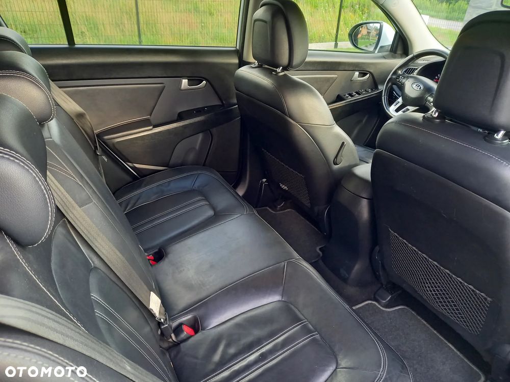 Kia Sportage 2.0 CRDI 4WD Automatik Dream-Team Edition - 12