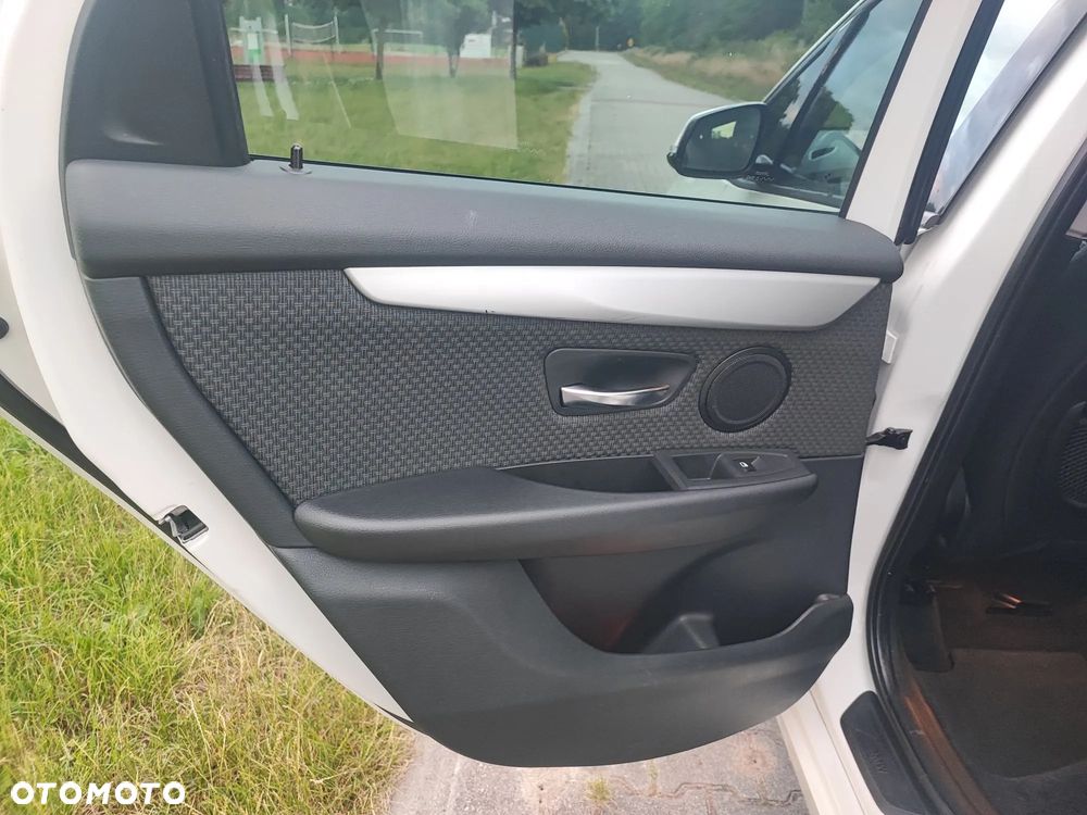 BMW Seria 2 216d Advantage - 18