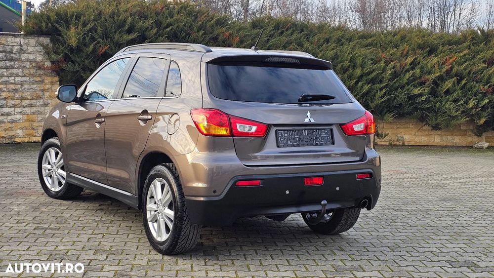 Mitsubishi ASX 1.8 DI-D 2WD Intense - 3