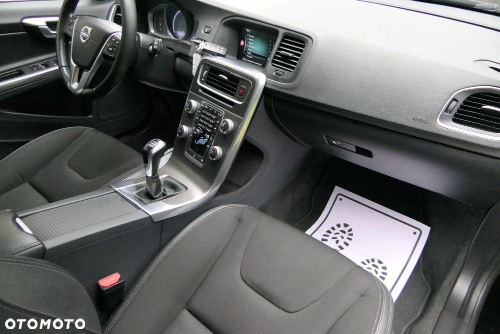 Volvo V60 D2 Drive-E Momentum - 18