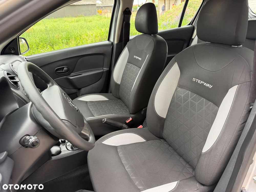 Dacia Sandero Stepway TCe 90 Prestige - 8