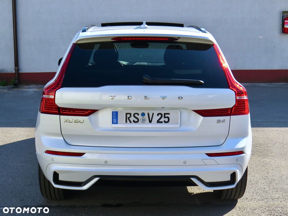 Volvo XC 60 B4 D Ultimate Dark - 6