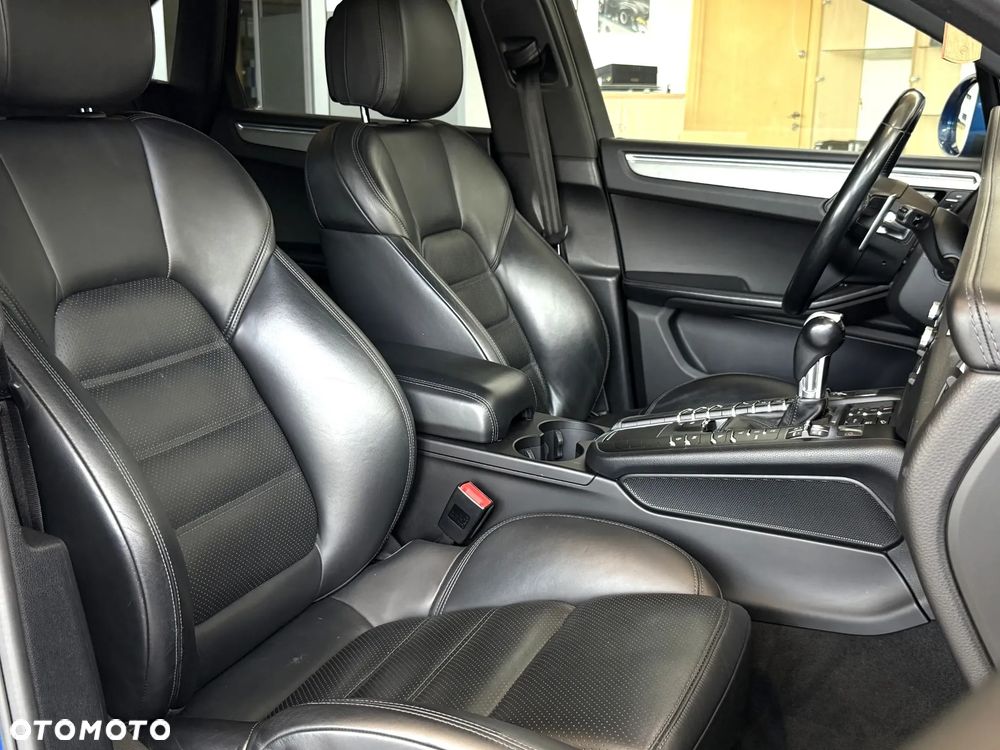 Porsche Macan Standard - 25